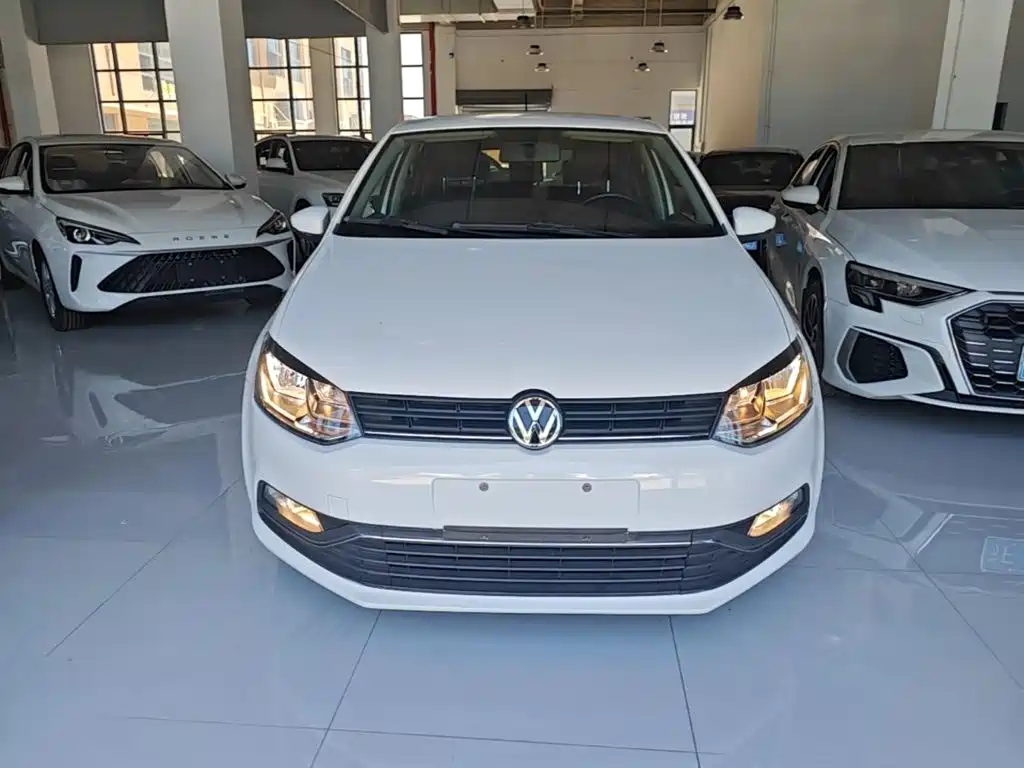 Polo 2016 1.6L Automatic Comfort Edition купить на сайте DeffCars