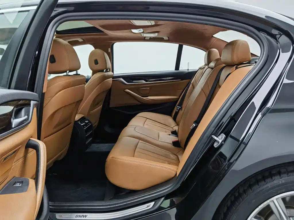 BMW 5 Series 2018 528Li Special Edition launched купить на сайте DeffCars