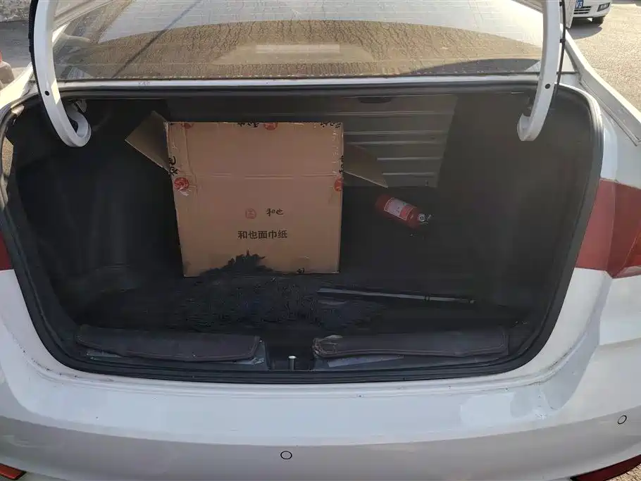 Santana 2016 1.6L Manual Deluxe Edition купить на сайте DeffCars