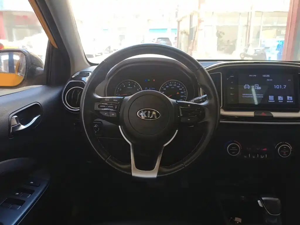 Yipao 2019 1.4L automatic sports version National VI купить на сайте DeffCars