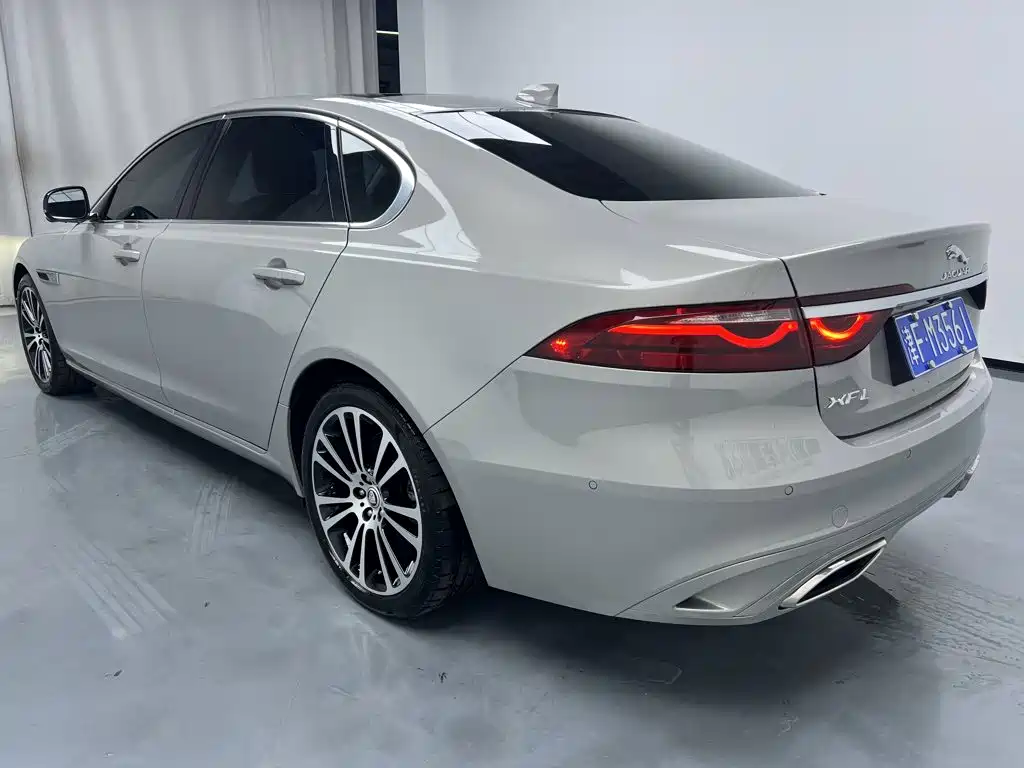 Jaguar XFL 2024款 2.0T P250 两驱尊享豪华版 купить на сайте DeffCars