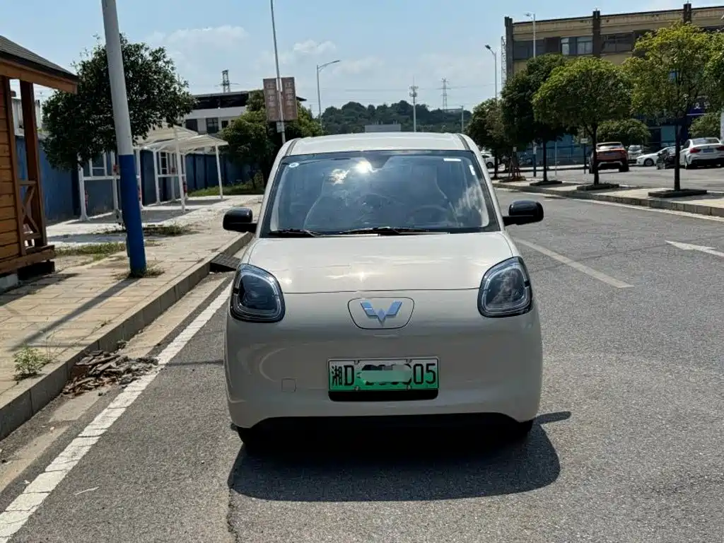 Hongguang MINIEV 2025 fourth generation four-door version Zhenxiang+ model купить на сайте DeffCars