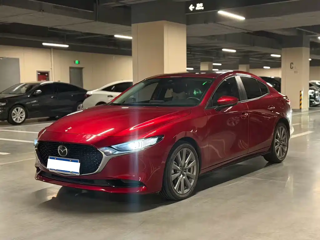 Mazda Axela 2021 2.0L Automatic Premium Edition купить на сайте DeffCars