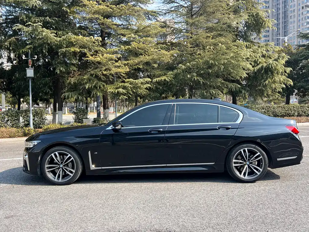 BMW 7 Series 2019 facelift 730Li M Sports Package купить на сайте DeffCars