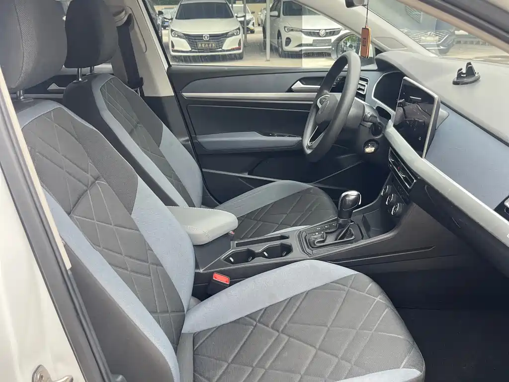 Lavida 2023 1.5L automatic full version купить на сайте DeffCars