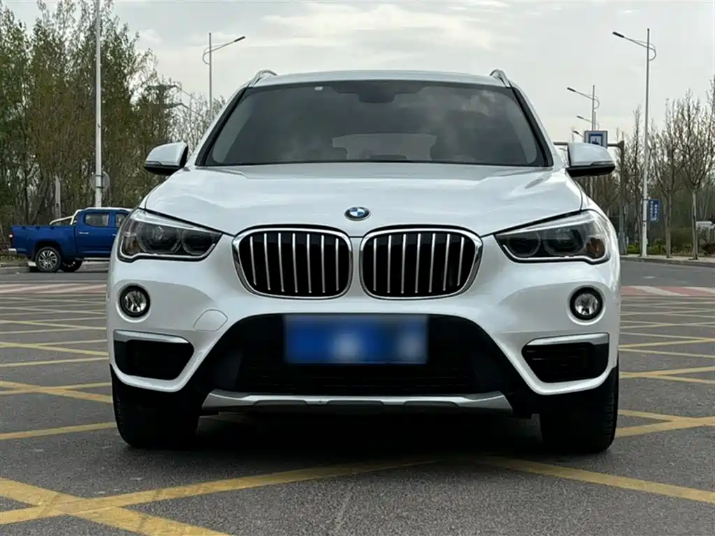 BMW X1 2019 xDrive20Li Exclusive Model купить на сайте DeffCars