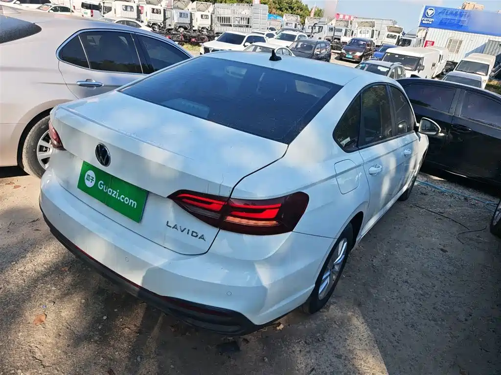 Lavida 2023 1.5L automatic Deyi version купить на сайте DeffCars