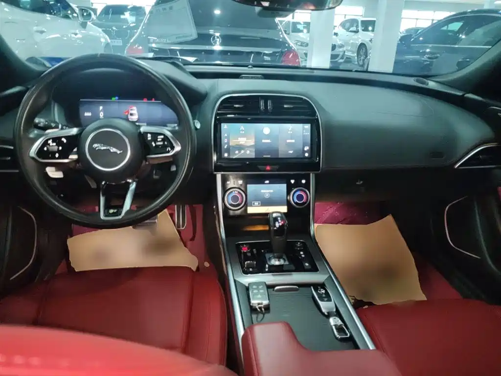 Jaguar XEL 2023 2.0T 250PS R-DYNAMIC S Advanced Sports Edition купить на сайте DeffCars