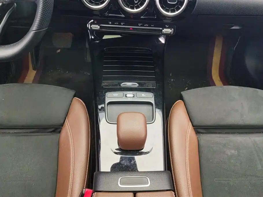 Mercedes-Benz A-Class 2019 A 180 L Sports Sedan купить на сайте DeffCars