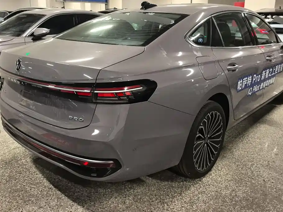 Passat 2025 Pro 380TSI Dragon Edition купить на сайте DeffCars