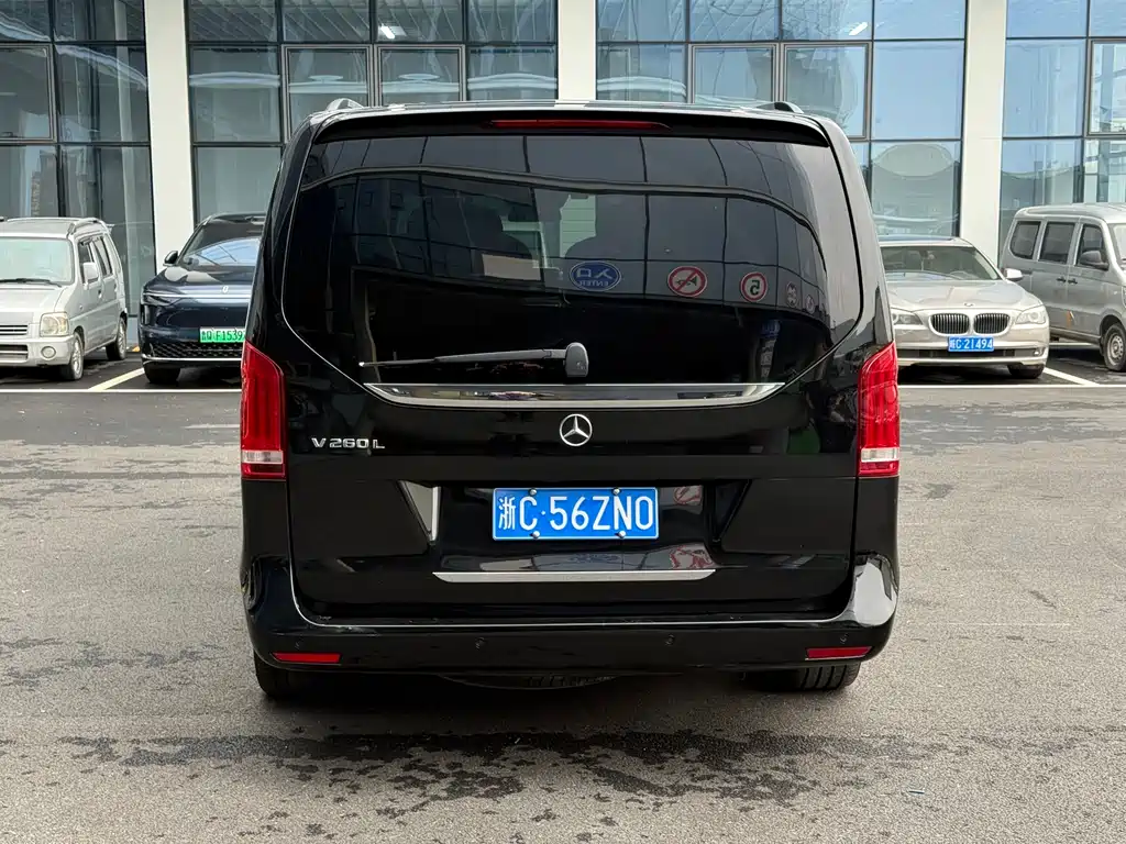 Mercedes-Benz V-Class 2018 V 260 L Premium Extended Edition National VI купить на сайте DeffCars