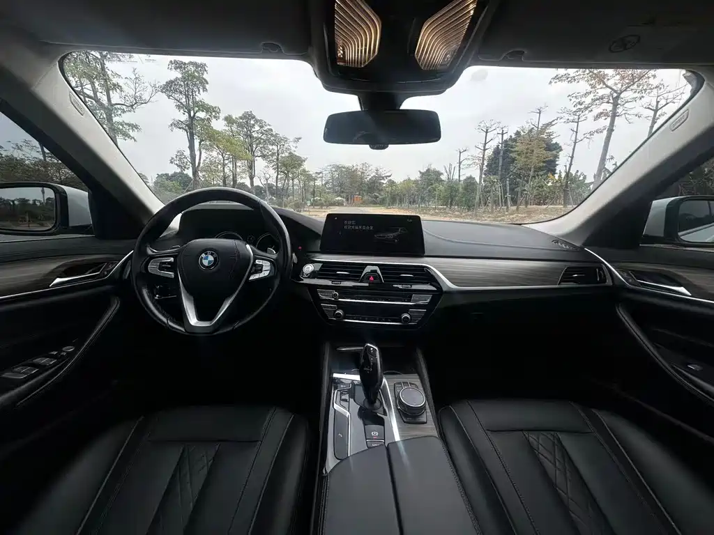 BMW 5 Series 2018 530Li xDrive M Sports Package купить на сайте DeffCars
