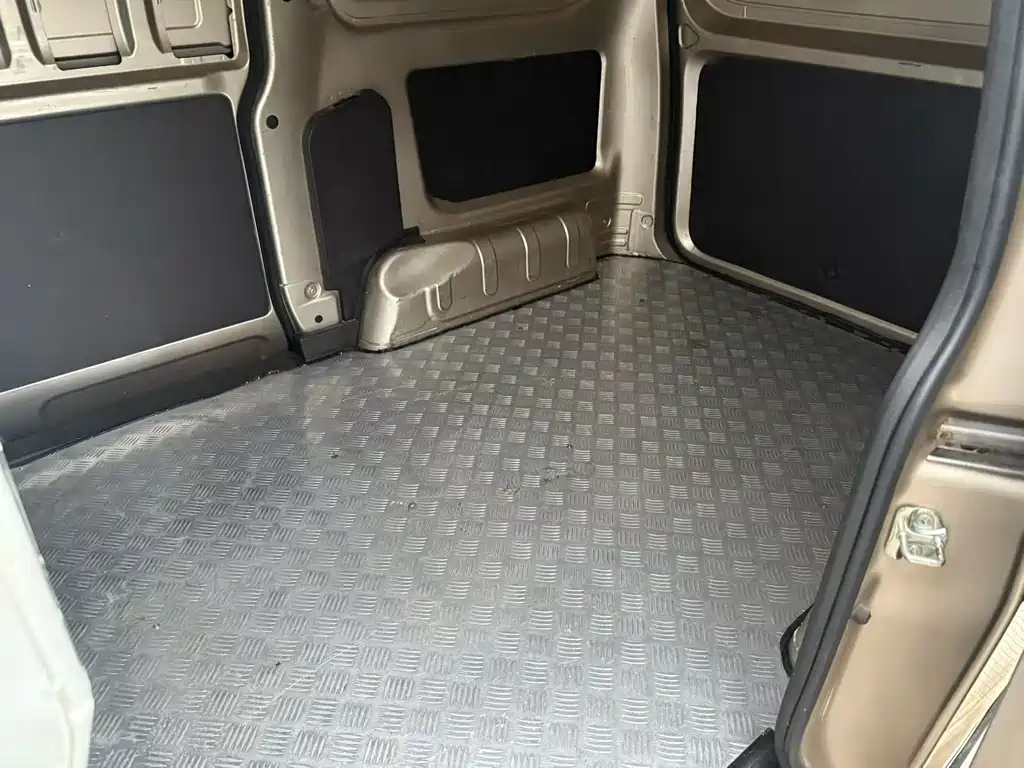 Wuling Hongguang V 2022 1.5L Jintu version of the electric power-assisted LAR with sealed windows купить на сайте DeffCars