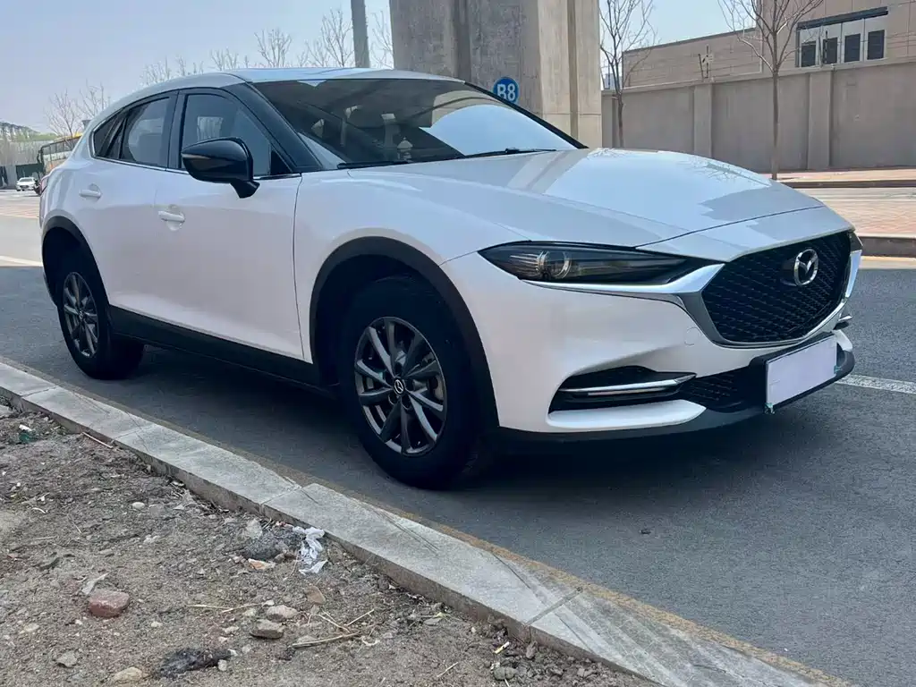Mazda CX-4 2020 2.0L automatic two-wheel drive Blue Sky Explorer Edition купить на сайте DeffCars