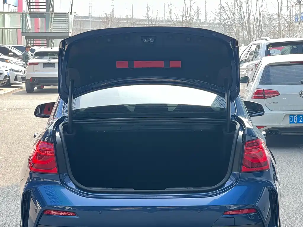 BMW 1 Series 2021 125i M Sports Night Edition купить на сайте DeffCars