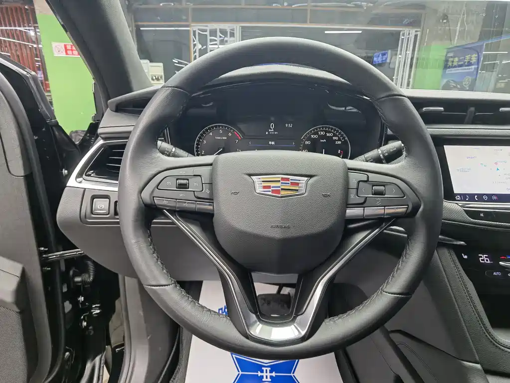 Cadillac XT6 2022 2.0T six-seat four-wheel drive stylish model купить на сайте DeffCars