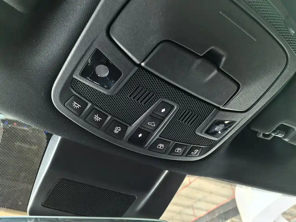 Navigator 2018 3.5T Honor Edition National V купить на сайте DeffCars