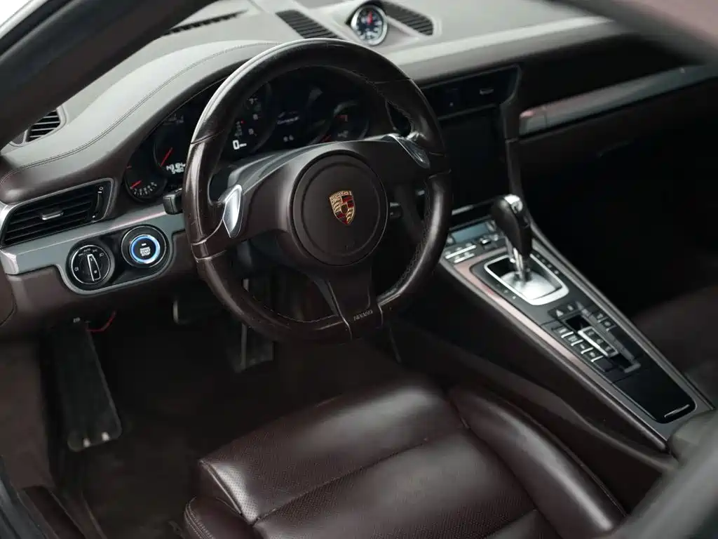 Porsche 911 2013 Carrera 4 Cabriolet 3.4L купить на сайте DeffCars
