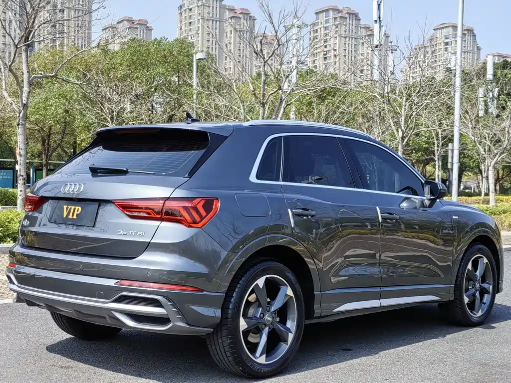 Audi Q3 2019 35 TFSI Fashionable and Dynamic купить на сайте DeffCars