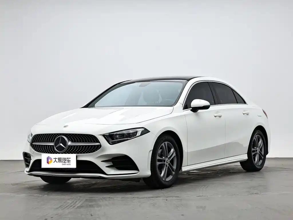 Mercedes-Benz A-Class 2022 facelift A 180 L sports sedan купить на сайте DeffCars