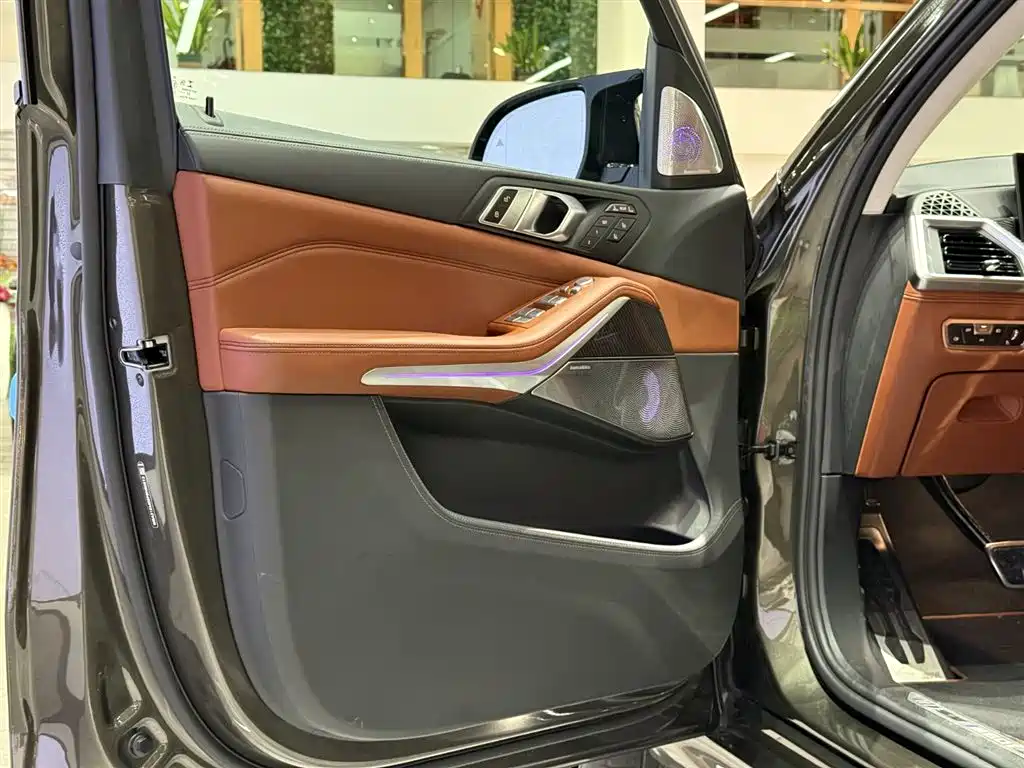 BMW X7 M60i 2023 xDrive M60i купить на сайте DeffCars