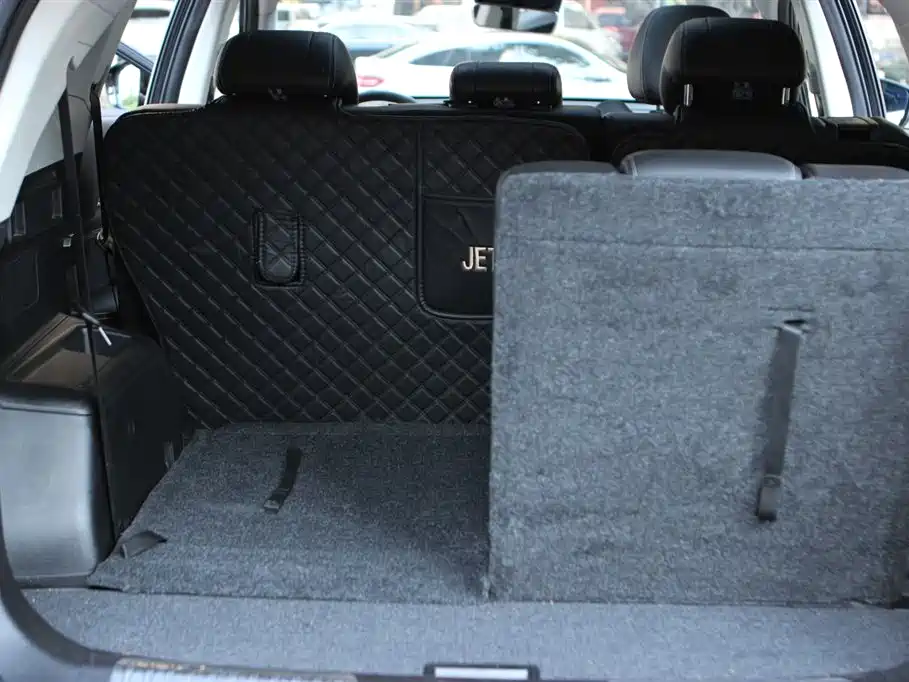 Jietu X70 PLUS 2021 model 1.6T DCT 7 seats купить на сайте DeffCars