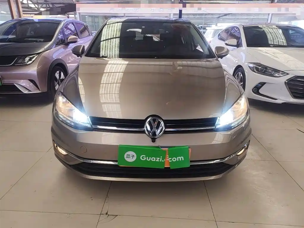 Golf 2018 230TSI automatic luxury model купить на сайте DeffCars