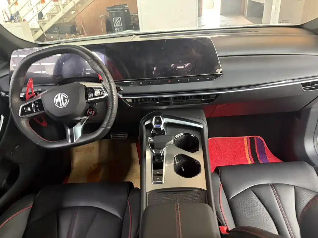 MG7 2023 2.0T Automatic Beauty Hunting Exclusive Edition купить на сайте DeffCars