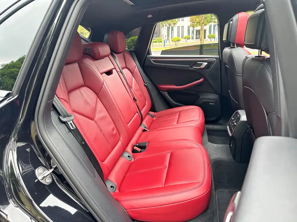 Macan 2023 Macan 2.0T купить на сайте DeffCars