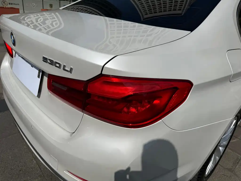 BMW 5 Series 2019 530Li Leading Luxury Package купить на сайте DeffCars