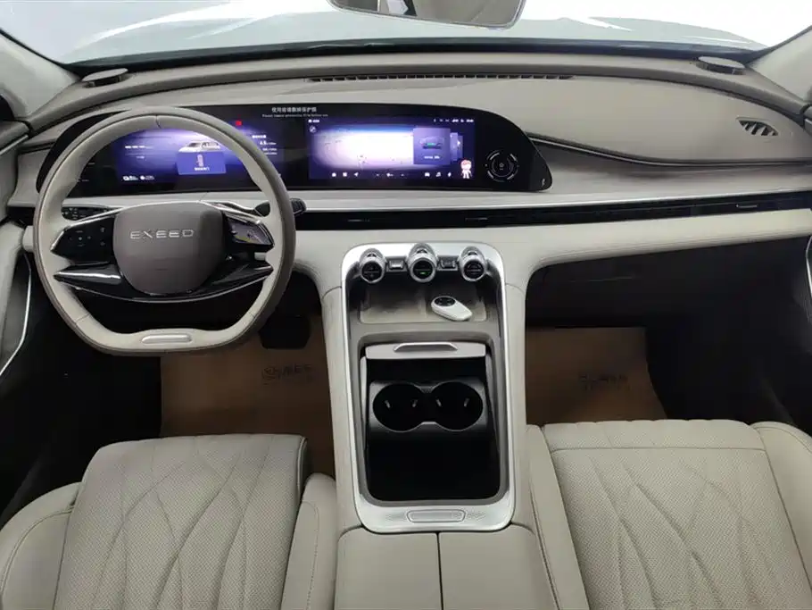 Yaoguang C-DM 2024 1.5T long battery life Pro купить на сайте DeffCars