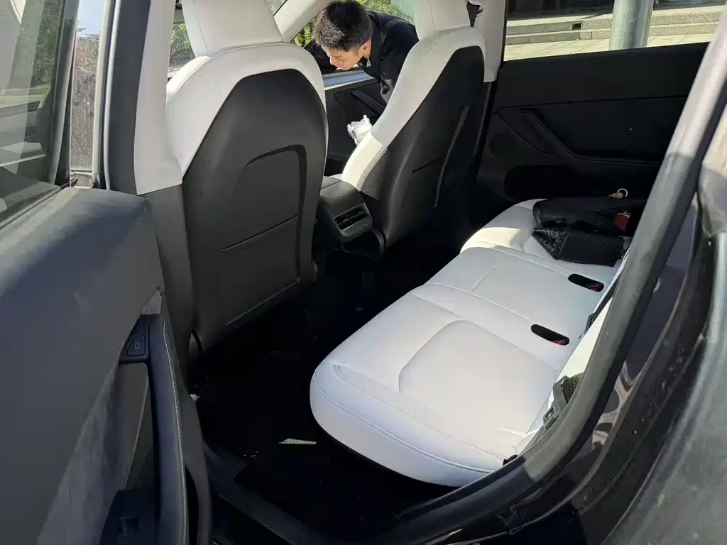 Model Y 2024 long-range all-wheel drive version купить на сайте DeffCars
