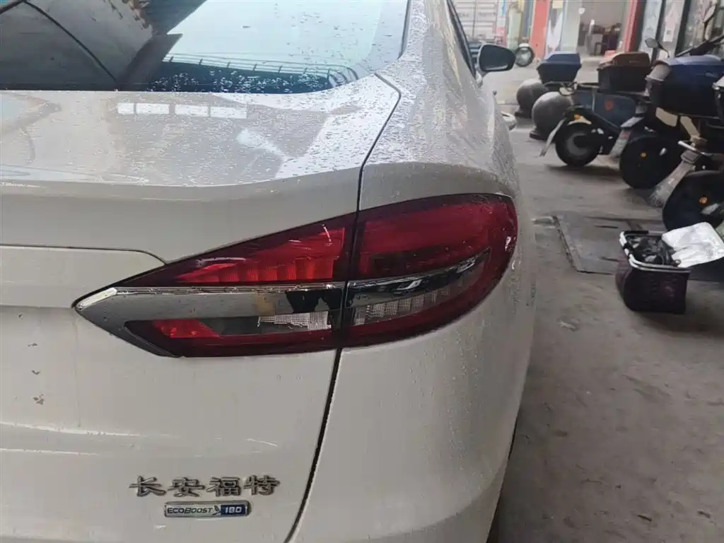 Mondeo 2018 EcoBoost 180 Smart Control Fashion National VI купить на сайте DeffCars