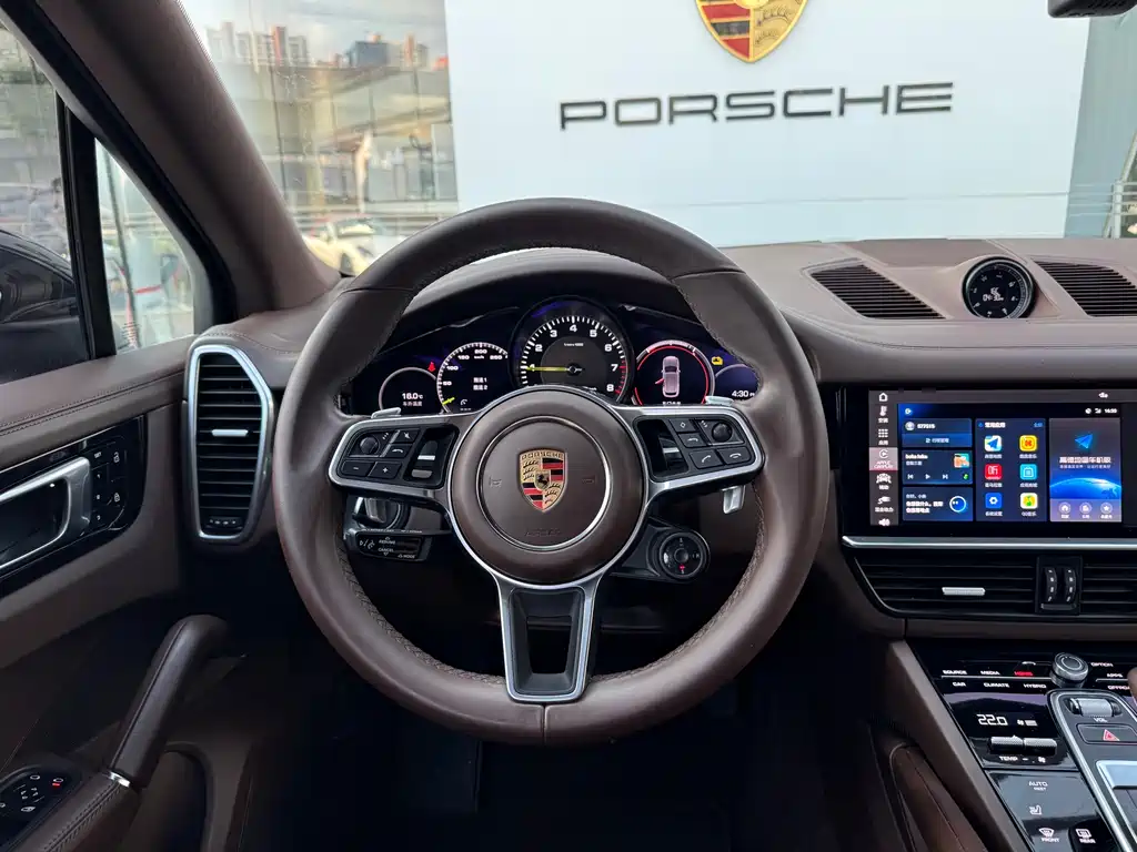 Cayenne New Energy 2020 Cayenne E-Hybrid 2.0T купить на сайте DeffCars
