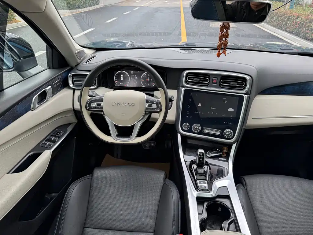 Lynk & Co 01 2019 2.0T 2WD Yao Pro Edition National V купить на сайте DeffCars