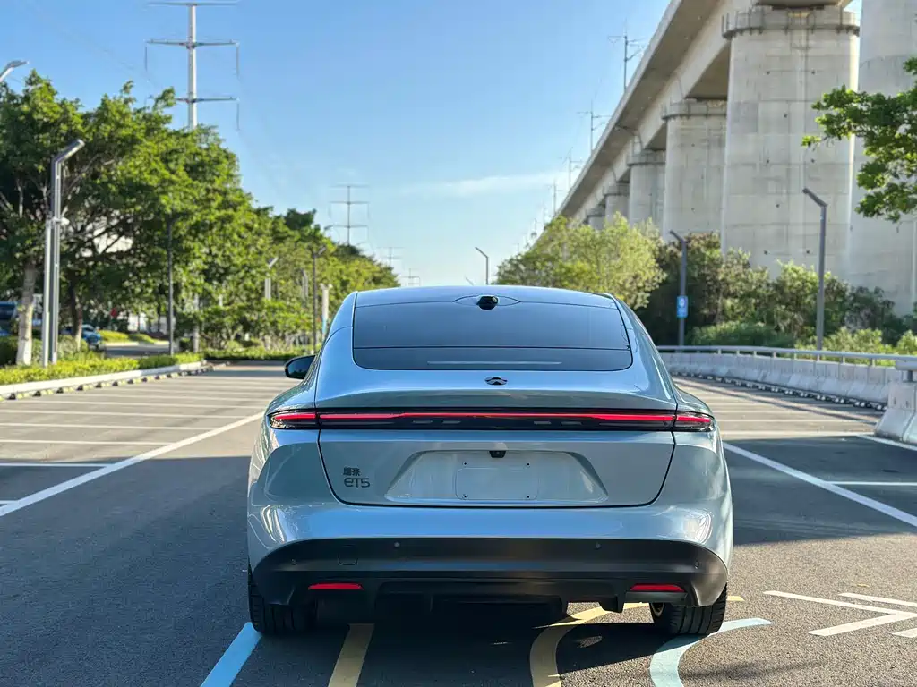 NIO ET5 2022 model 75kWh купить на сайте DeffCars