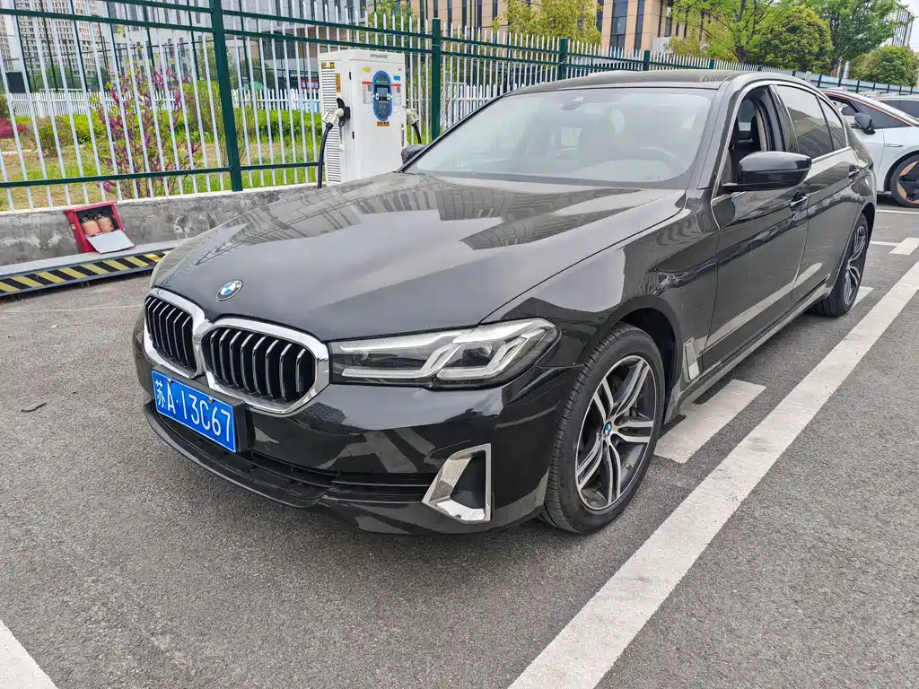 BMW 5 Series 2021 530Li Leading Luxury Package купить на сайте DeffCars