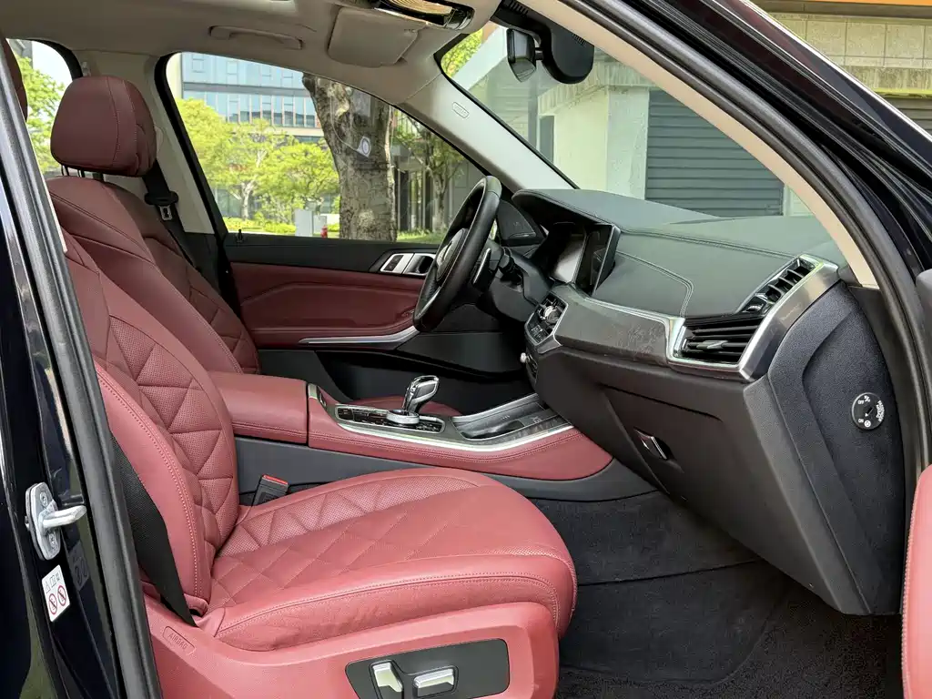 BMW X5 2022 xDrive 30Li M Sports Package купить на сайте DeffCars