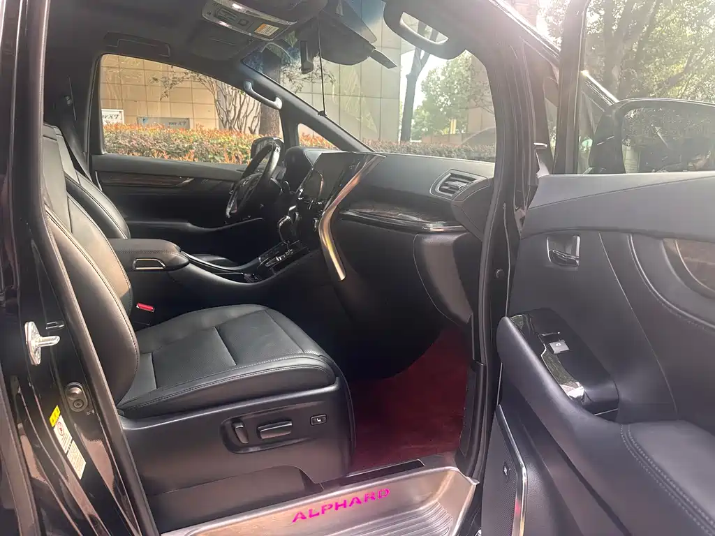 Alfa 2018 facelift 3.5L premium version купить на сайте DeffCars