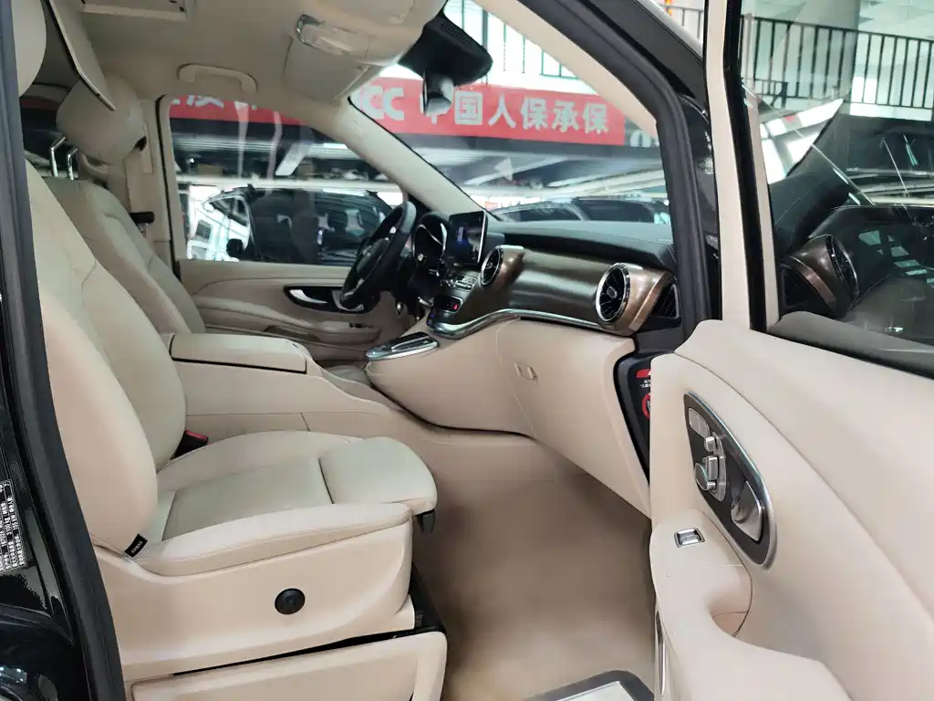 Mercedes-Benz V-Class 2022 V 260 Premium Edition купить на сайте DeffCars