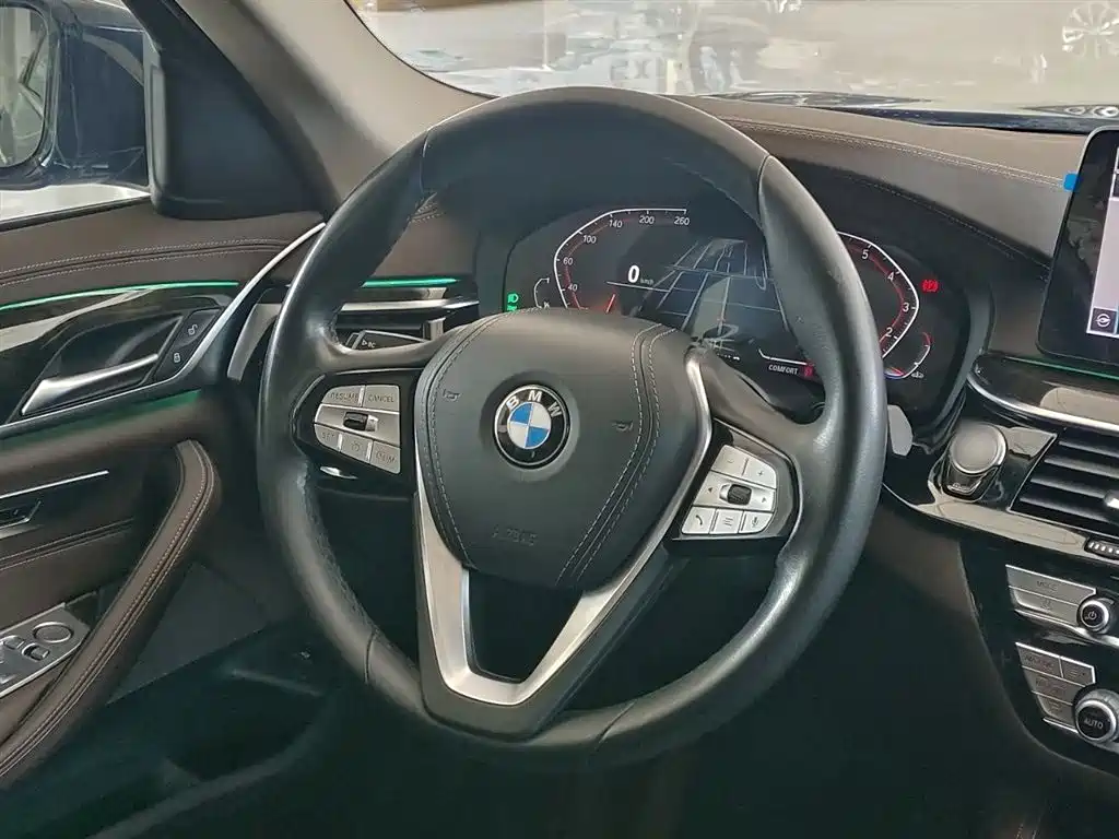 BMW 5 Series 2021 525Li Luxury Package купить на сайте DeffCars