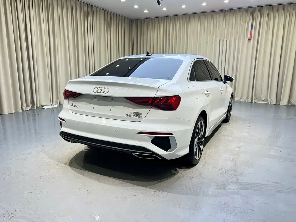 Audi A3 2023 A3L Limousine 35 TFSI Fashionable and Sporty купить на сайте DeffCars
