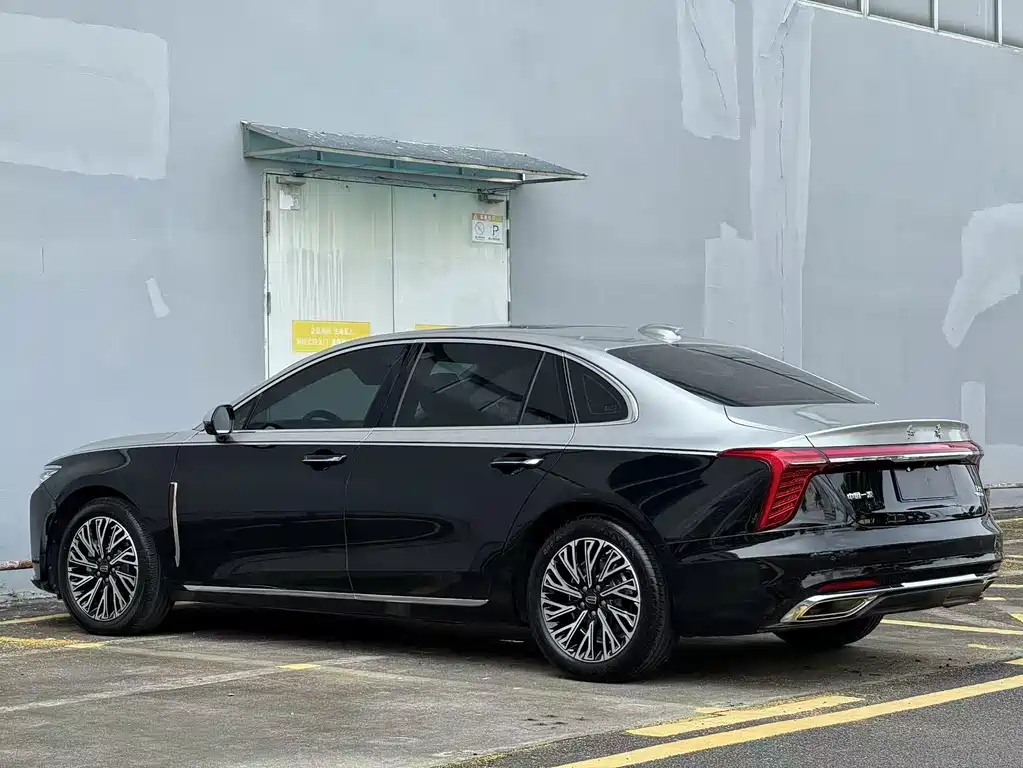 Hongqi H5 2024 2.0T Automatic Zhilianqichang Edition купить на сайте DeffCars
