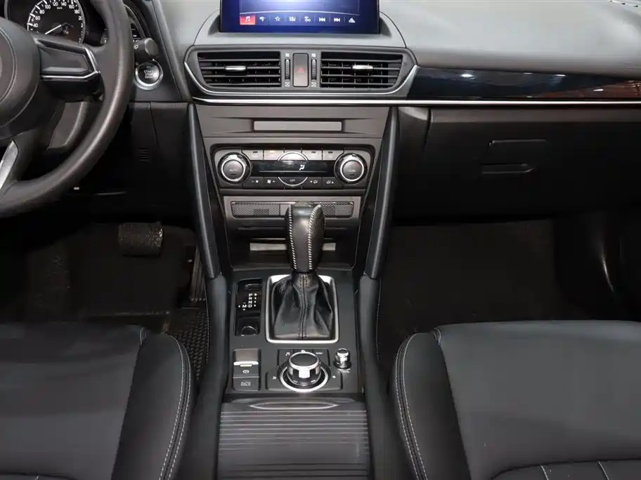 Mazda CX-4 2020 2.0L automatic two-wheel drive Blue Sky Explorer Edition купить на сайте DeffCars