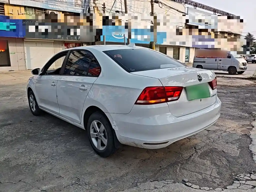 SANTANA 2015 1.4L manual fashion version купить на сайте DeffCars