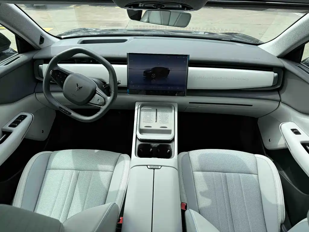 Lantu Zhiyin 2024 Long Battery Smart Edition купить на сайте DeffCars