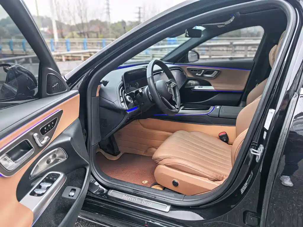 Mercedes-Benz E-Class 2024 E 300 L Luxury Model купить на сайте DeffCars