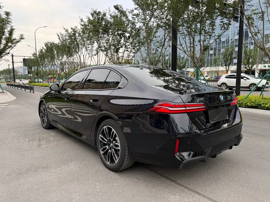 BMW 5 Series Imported 2024 525i M Sports Package купить на сайте DeffCars