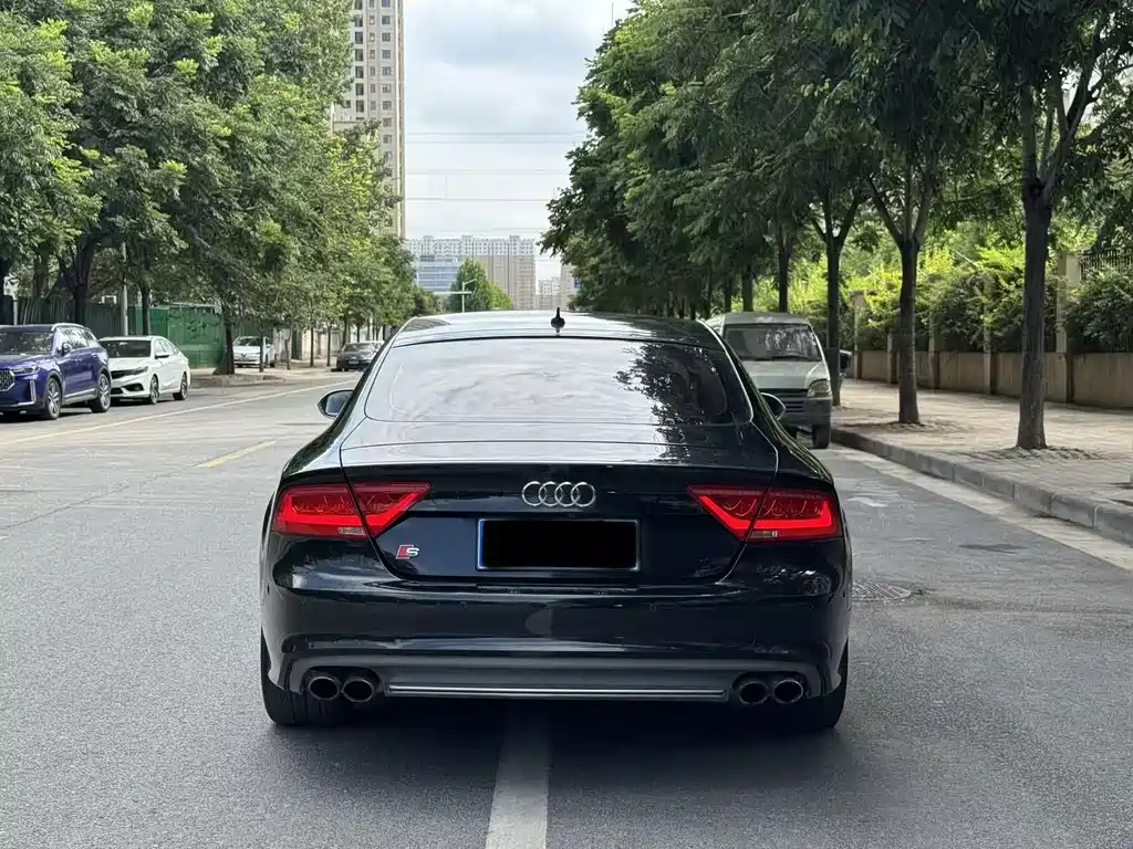 Audi S7 2013 4.0 TFSI quattro купить на сайте DeffCars