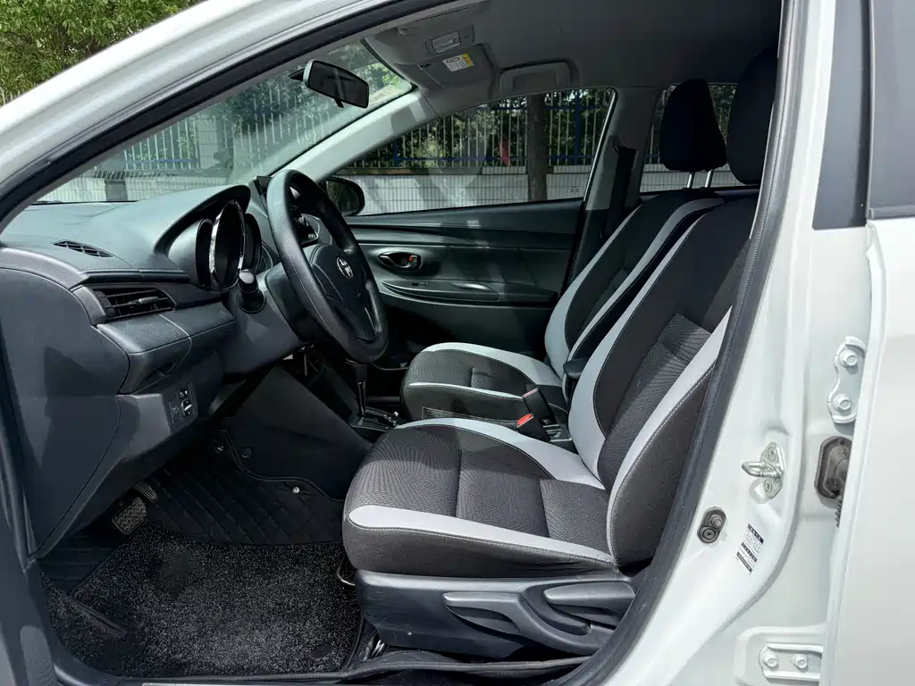 YARiS L Zhixuan 2021 1.5L CVT leading version купить на сайте DeffCars